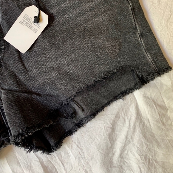 Levi's Faded Black Grey High Rise Button Up Jean Short Size 31 - Picture 8 of 13